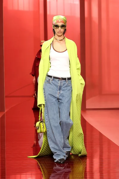 Look 52